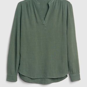Gap Popover Army Green Shirt